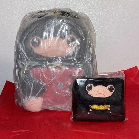 Exclusive Loungefly Harry Potter Fantastic Beasts Niffler Mini Backpack & Wallet - Picture 14 of 15